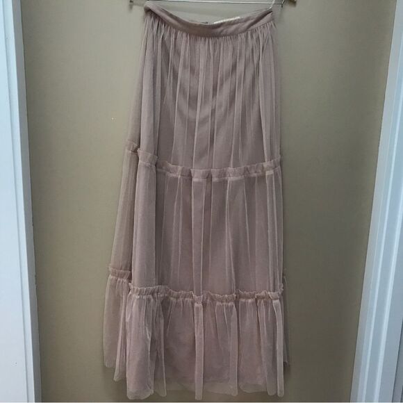 Maya Bluch Colored Flowing Tulle Skirt (8) - Picture 3 of 15